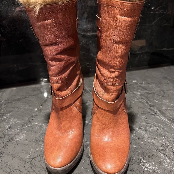 Guess Women's GW Benny Faux Fur Leather Heeled Boots 7.5 - Picture 3 of 10